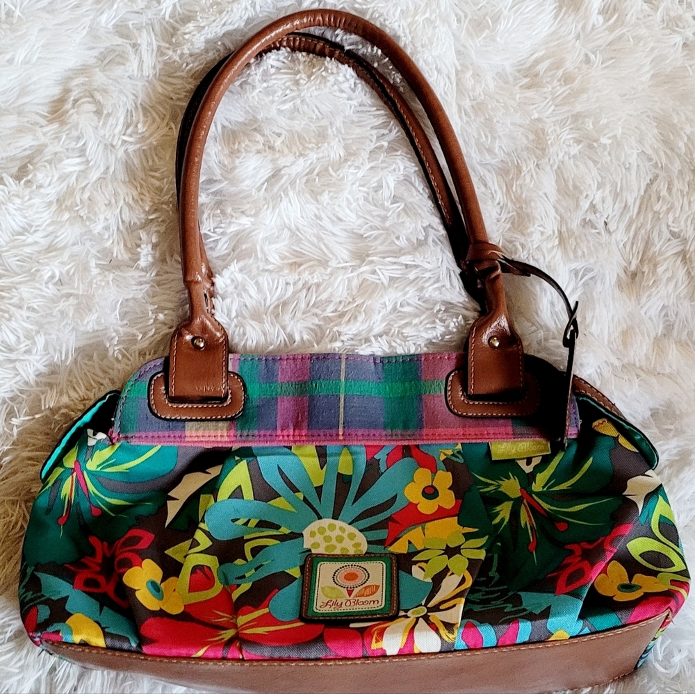 Lily Bloom Purse Flower designs